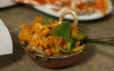 Aloo_gobi_(cauliflower_and_potato)_(3170159574)
